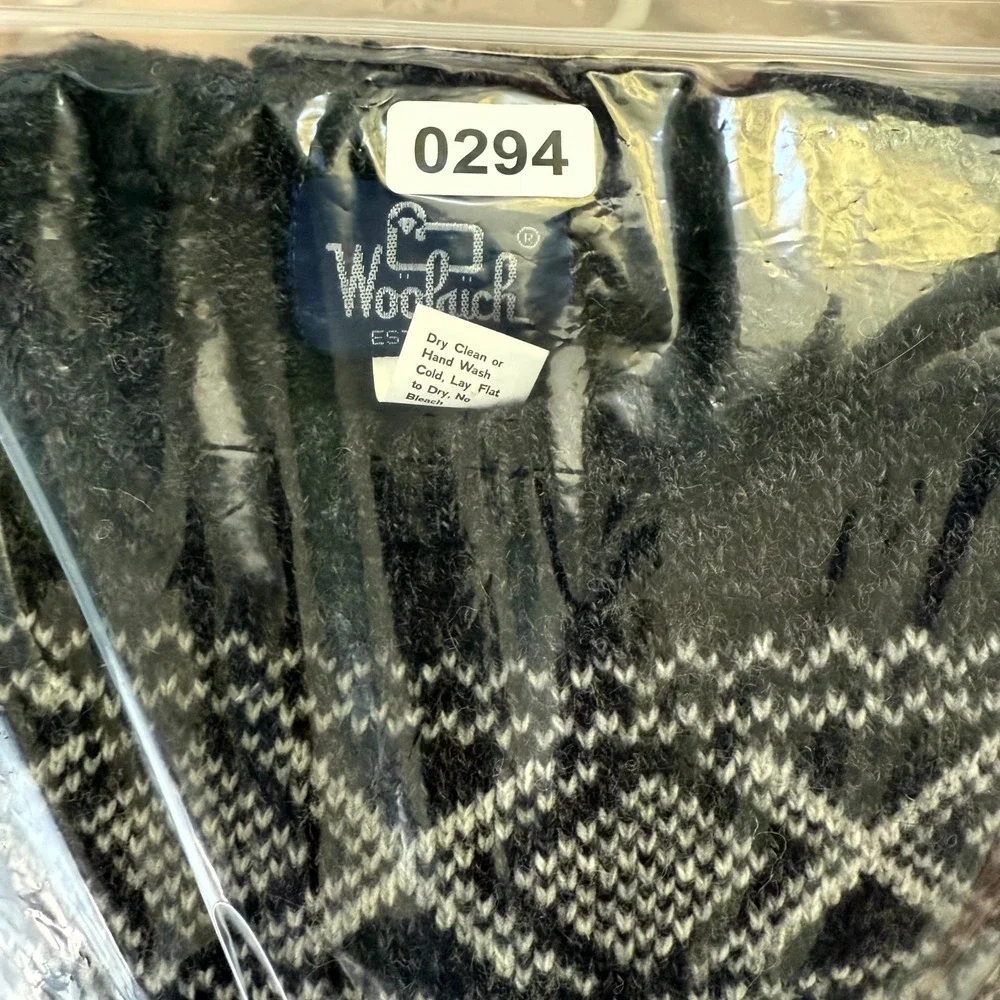 Vintage Woolrich Sweater Mens Medium Gray Aztec‎ Wool Crew Long Sleeve Pullover